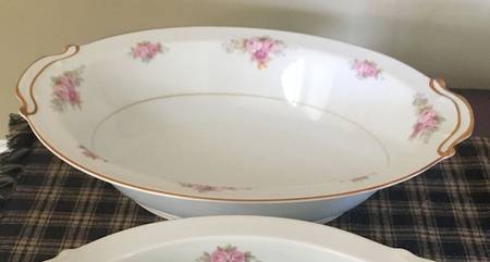 N1427 10" Oval Vegetable Bowl
