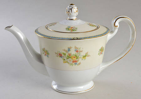 N1428 Teapot & Lid