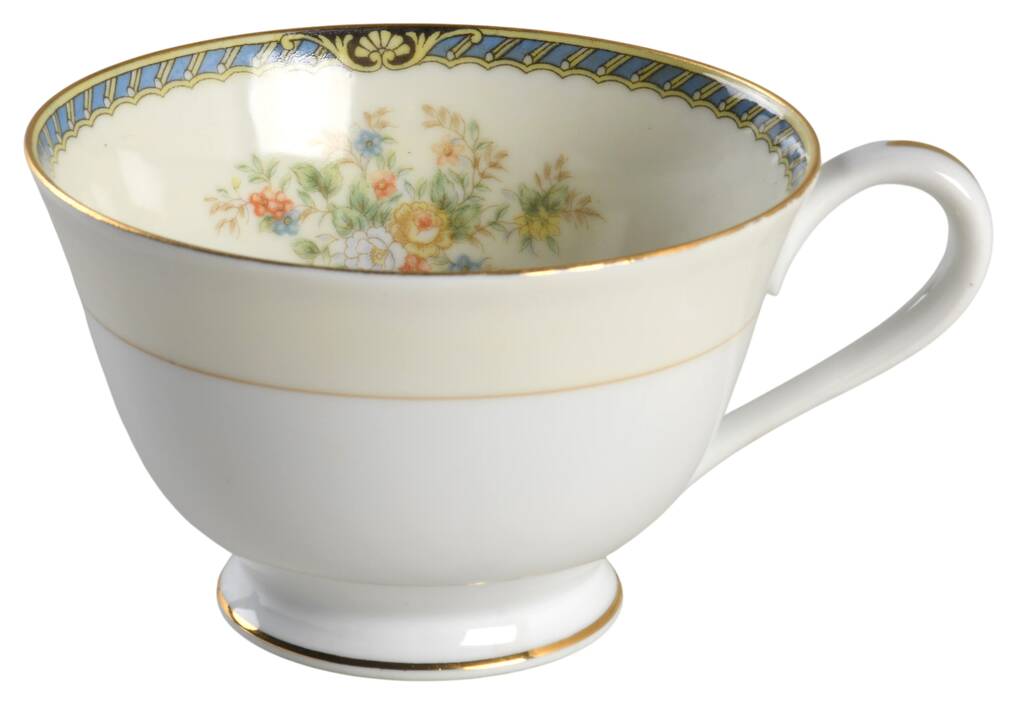 N1428 Footed Cup
