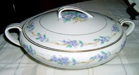 N1432 Round Covered Vegetable