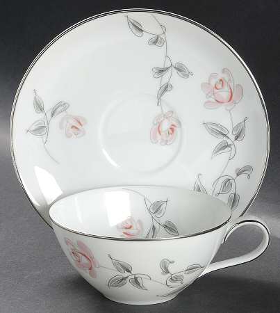 4020 Flat Cup & Saucer Set