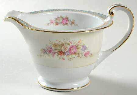 N915 Creamer