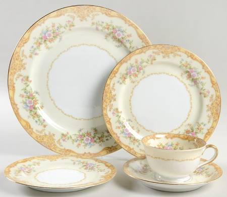 N916 5 Piece Place Setting