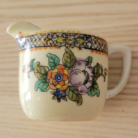 N921 Creamer
