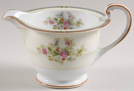 N928 Creamer