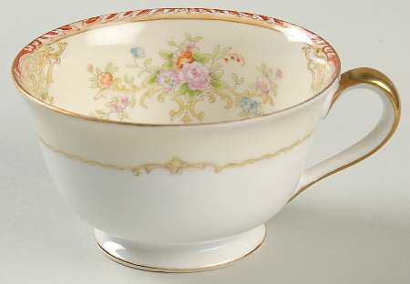 N951 Footed Cup