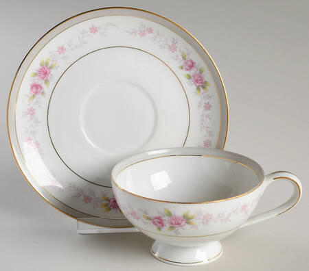 Claridge (Gold Trim) Footed Cup & Saucer Set