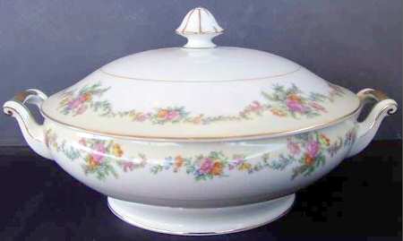 N968 Round Covered Vegetable
