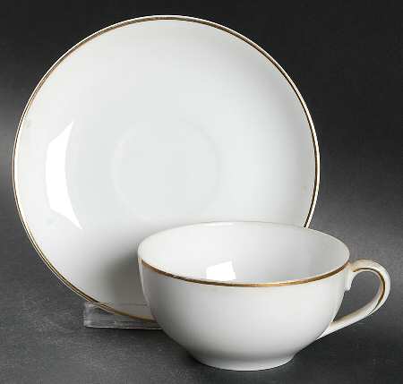 N977 Flat Cup & Saucer Set