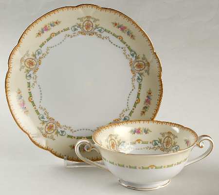 N1000 Footed Cream Soup Bowl & Saucer Set