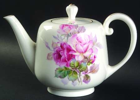 N1018 Teapot & Lid