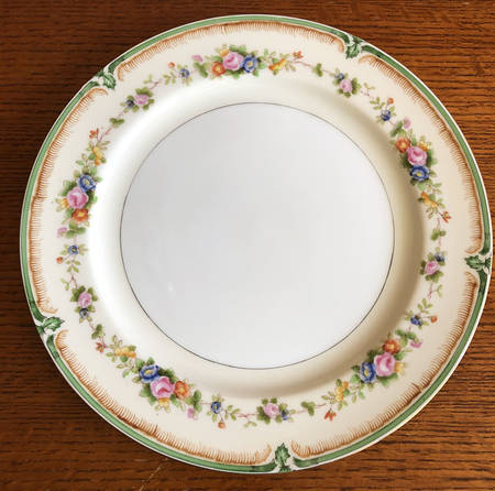 N1026 Dinner Plate