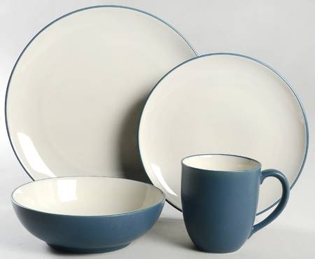 Colorwave Blue 32 Piece Estate Set