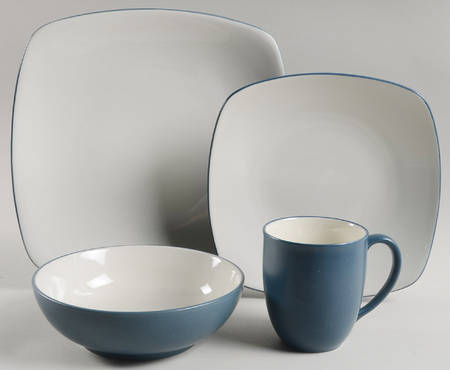 Colorwave Blue 32  Piece Estate Set