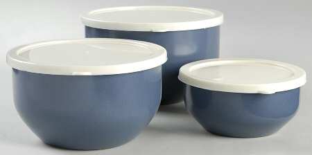Colorwave Blue 3 Pc Metal Bowl W/Plastic Lids(5 3/4",6 7/8"&7 3/4