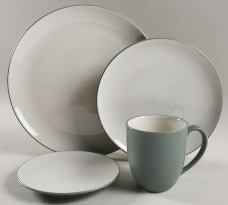 Colorwave Green 32 Piece Estate Set