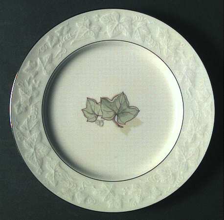 Halls of Ivy Platinum Accent Salad Plate
