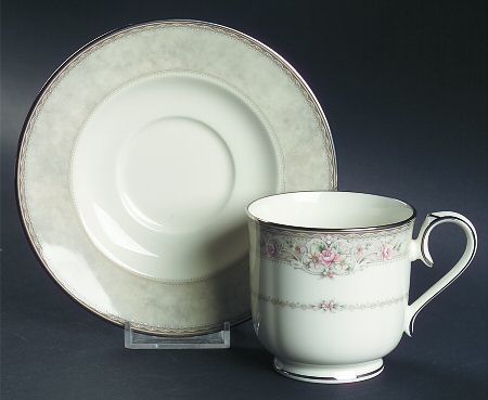 Newcastle Footed Cup & Saucer Set