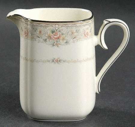 Newcastle Creamer