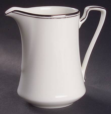 Platinum Traditions Creamer