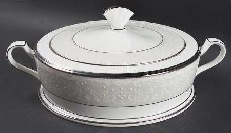Silver Palace Round Covered Vegetable