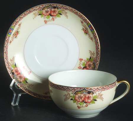 Desota Flat Cup & Saucer Set