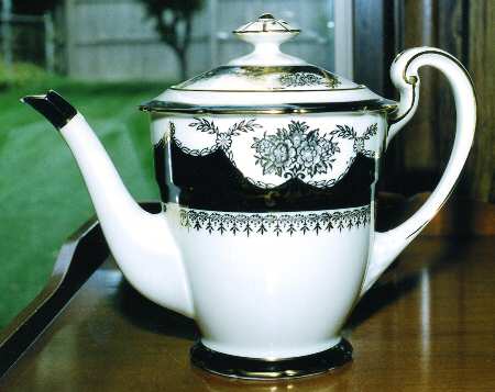 N1039 Coffee Pot & Lid