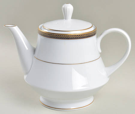 P561 Coffee Pot & Lid