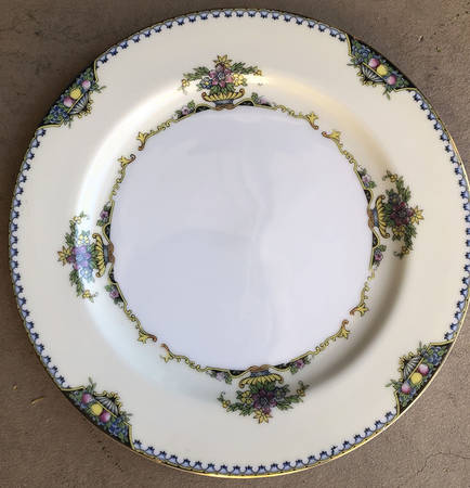 N1060 Dinner Plate