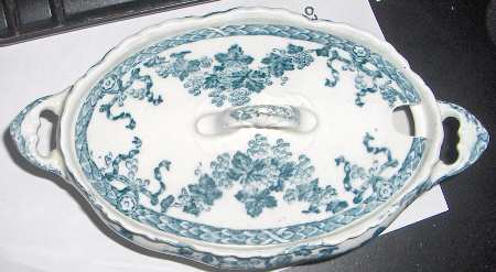 Vienna Oval Tureen & Lid