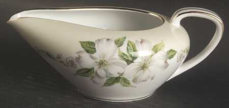 N1076 Creamer
