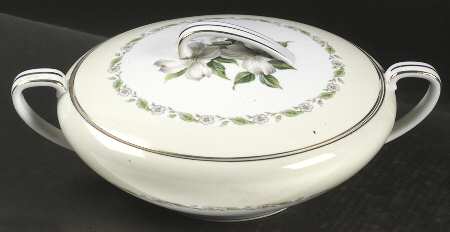 N1076 Round Covered Vegetable