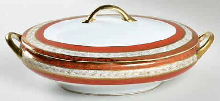 33900 Red Oval Covered Vegetable