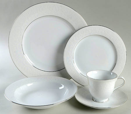 White Lace Platinum 5 Piece Place Setting