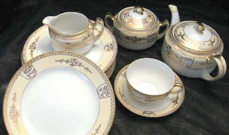 N1097 Sugar Bowl & Lid