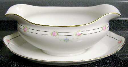 N1099 Gravy Boat with Attached Underplate