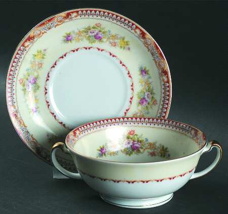 NAT22 Footed Cream Soup Bowl & Saucer Set