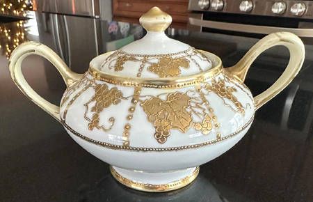 N1110 Sugar Bowl & Lid