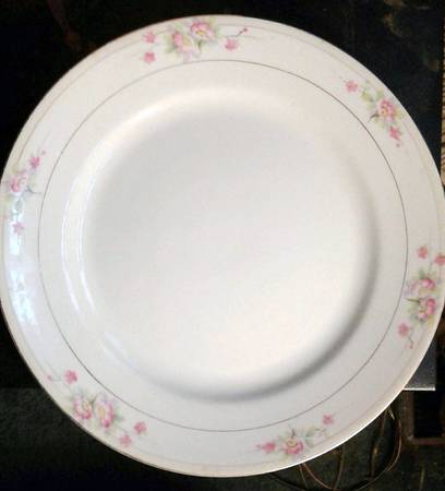 N1128 Dinner Plate
