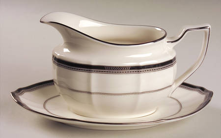 Gilded Platinum Gravy Boat & Underplate
