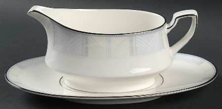Zabrina Gravy Boat & Underplate (Relish/Butter)