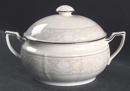 Imperial Lace Oval Covered Vegetable