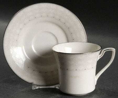 Palero Flat Cup & Saucer Set