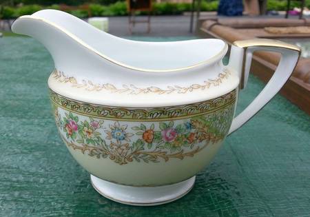 N1157 Creamer