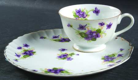 Sweet Violets Snack Plate & Cup Set