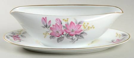 N1166 Gravy Boat with Attached Underplate
