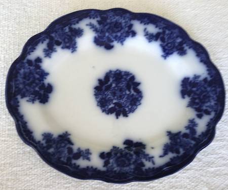 Waldorf (Fan Embossed Edge) 11" Oval Serving Platter