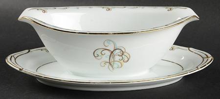 Esquire Gravy Boat with Attached Underplate