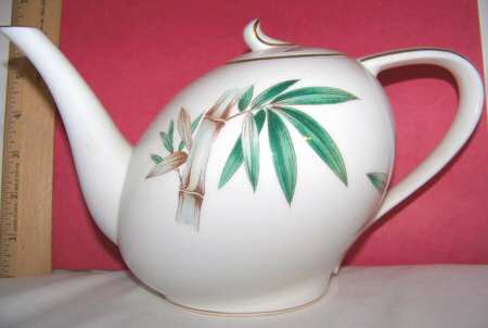 N1174 Teapot & Lid