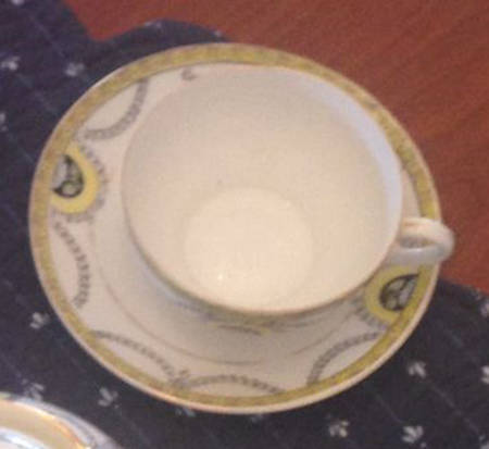 N1179 Flat Cup & Saucer Set